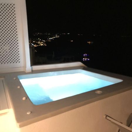 アルタナ クリフサイド ヴィラズ イメロヴィグリ エクステリア 写真